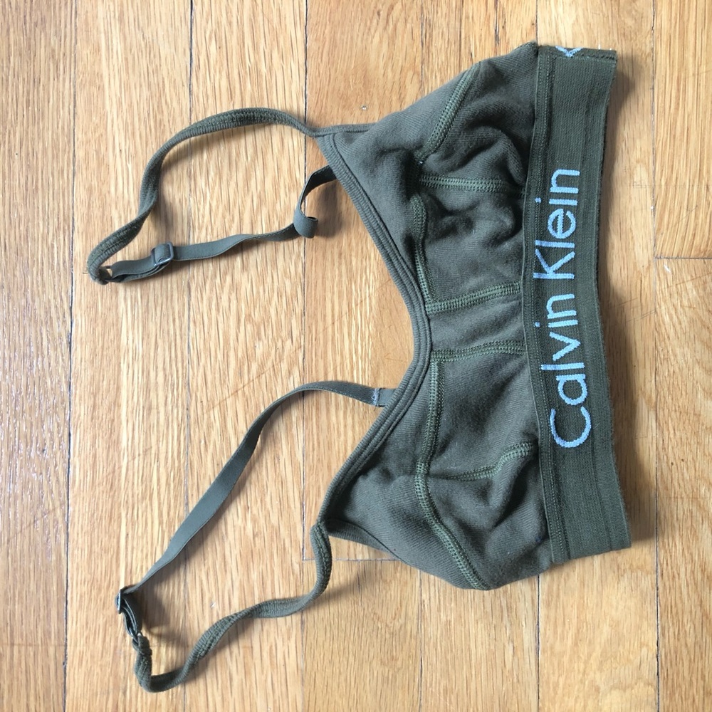 Calvin Klein sports bra size XS